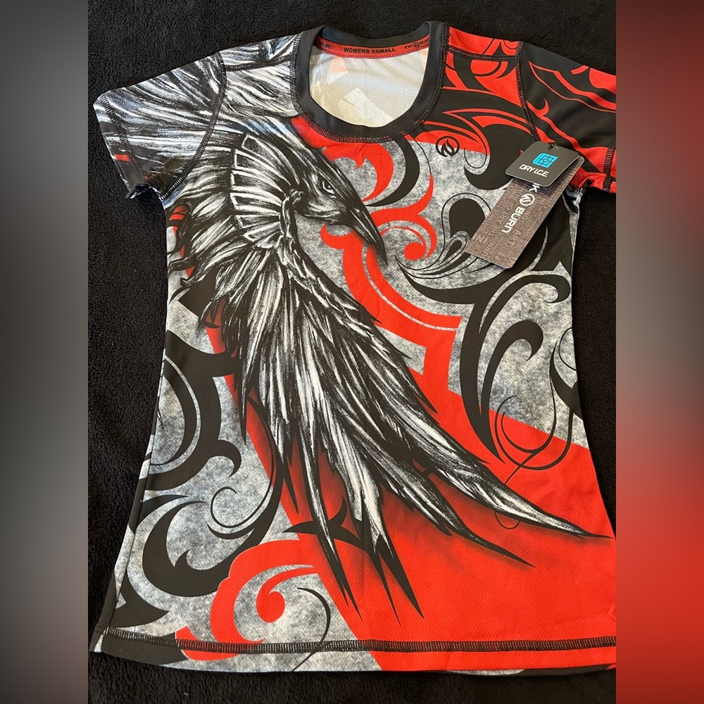 INKnBURN raven tech shirt NWT Rare